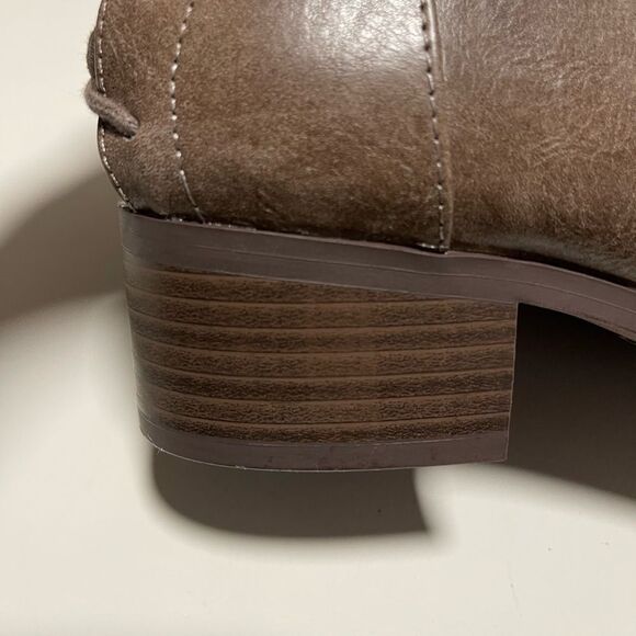 REPEAT Lace Up Bootie - Picture 7 of 7